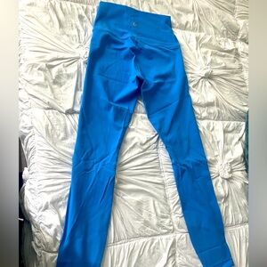 LULULEMON SIZE 2 WUNDER UNDER BLUE LEGGINGS 25 inch inseam